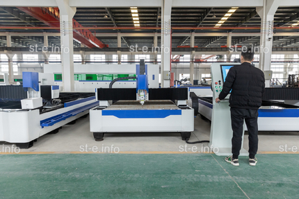 ЛАЗЕРНЫЙ СТАНОК ДЛЯ РЕЗКИ МЕТАЛЛА ST-6020R (6000*2000мм) 6kWt RAYCUS - st-e.info - Владимир